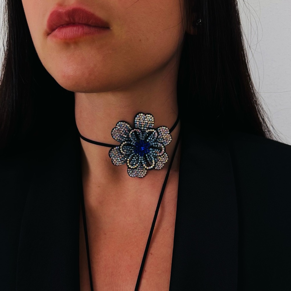 New Rhinestone Flower Cobalt Blue Necklace Choker - Picture 9 of 14